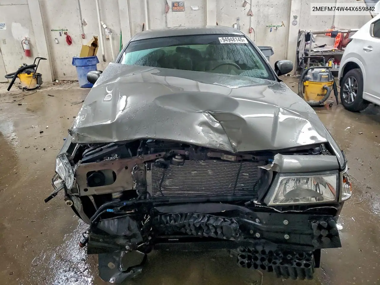 2MEFM74W44X659842 2004 Mercury Grand Marquis Gs