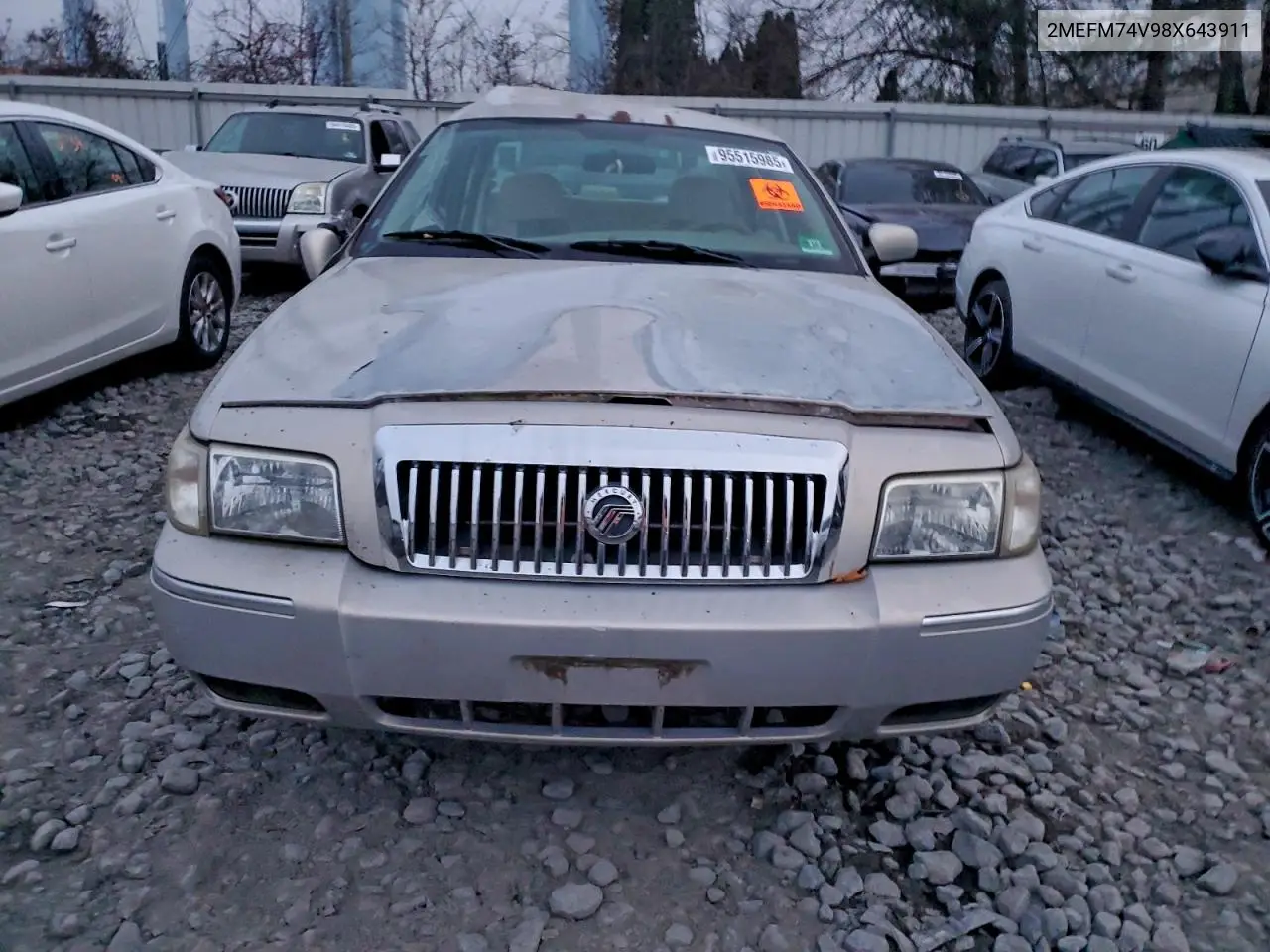 2MEFM74V98X643911 2008 Mercury Grand Marquis Gs