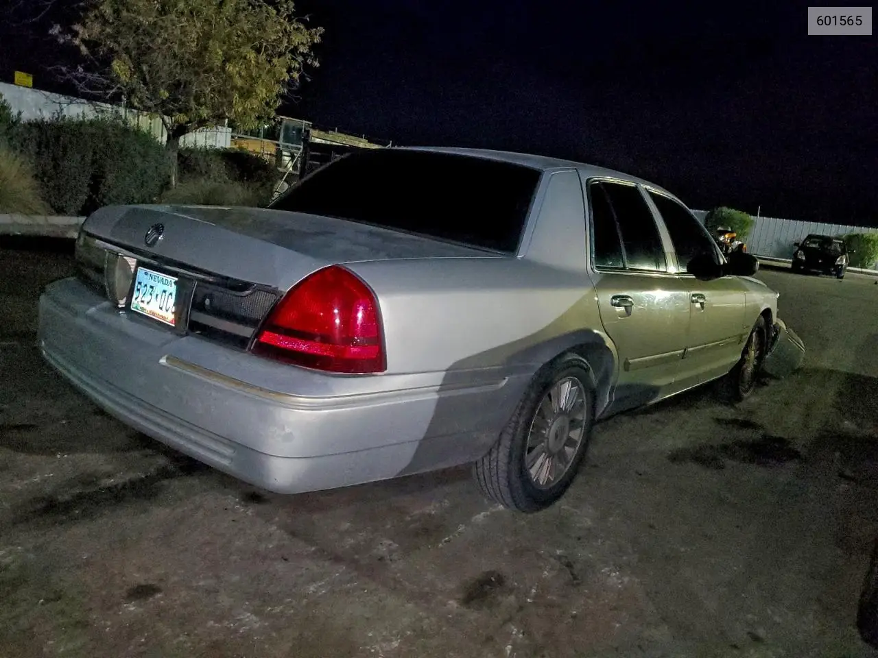 601565 2011 Mercury Grand Marq