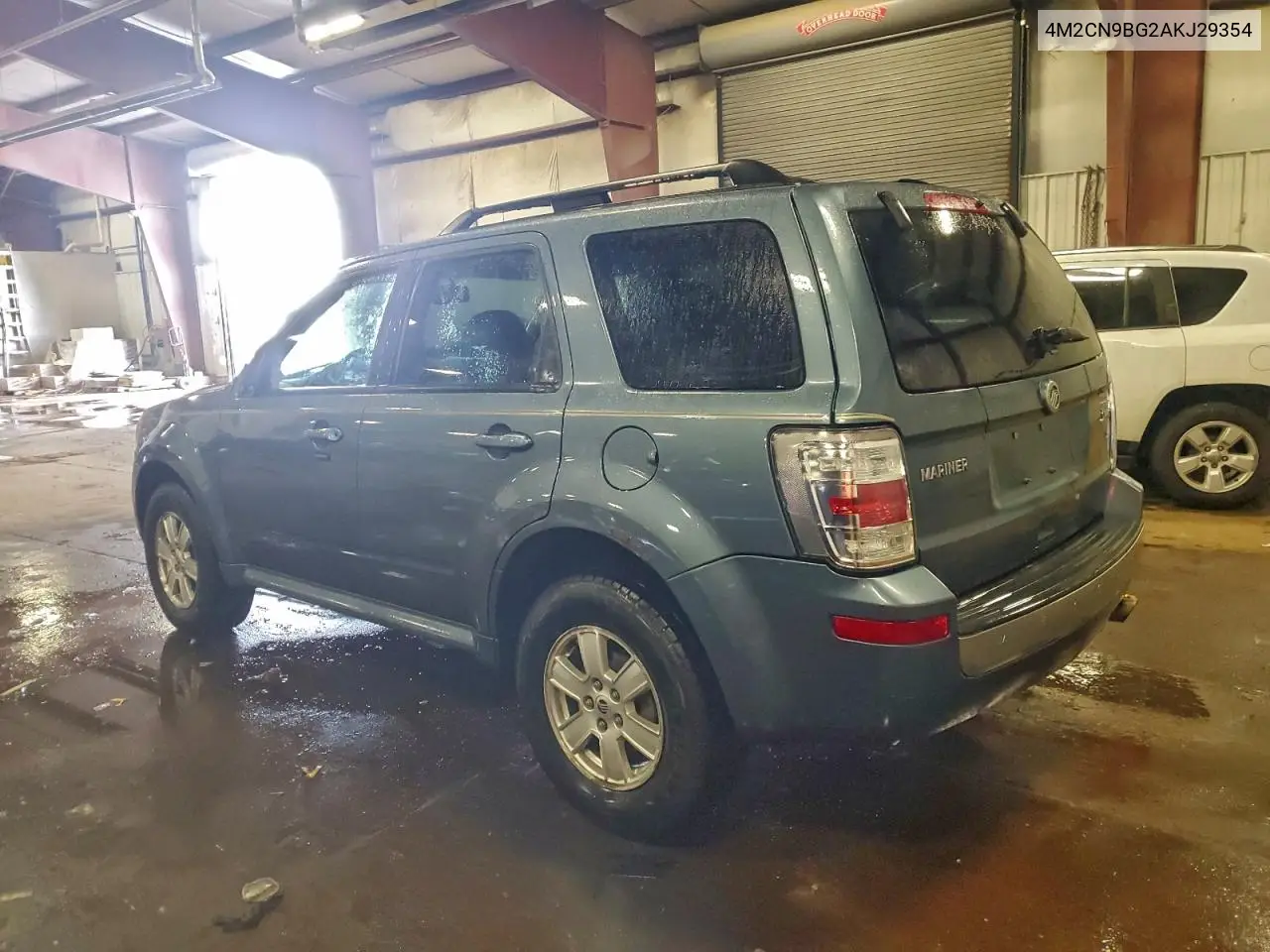 4M2CN9BG2AKJ29354 2010 Mercury Mariner