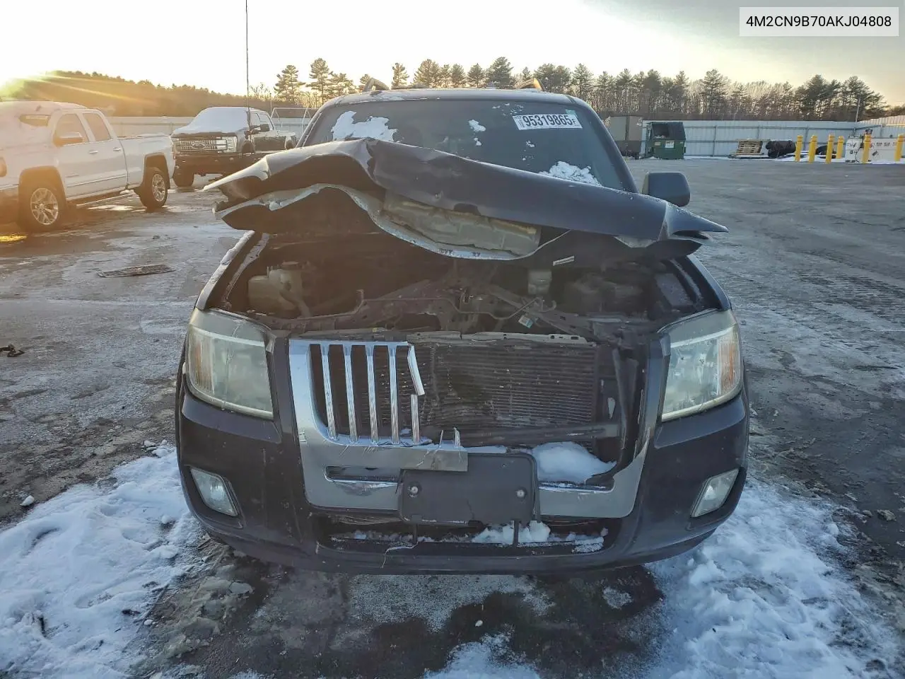 4M2CN9B70AKJ04808 2010 Mercury Mariner