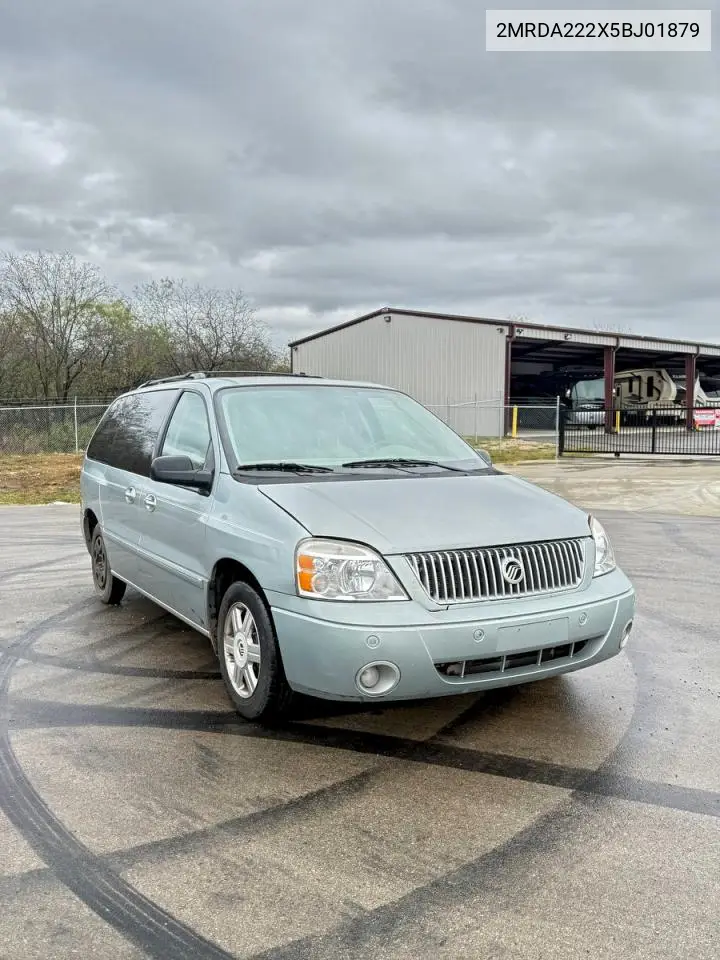 2MRDA222X5BJ01879 2005 Mercury Monterey Luxury