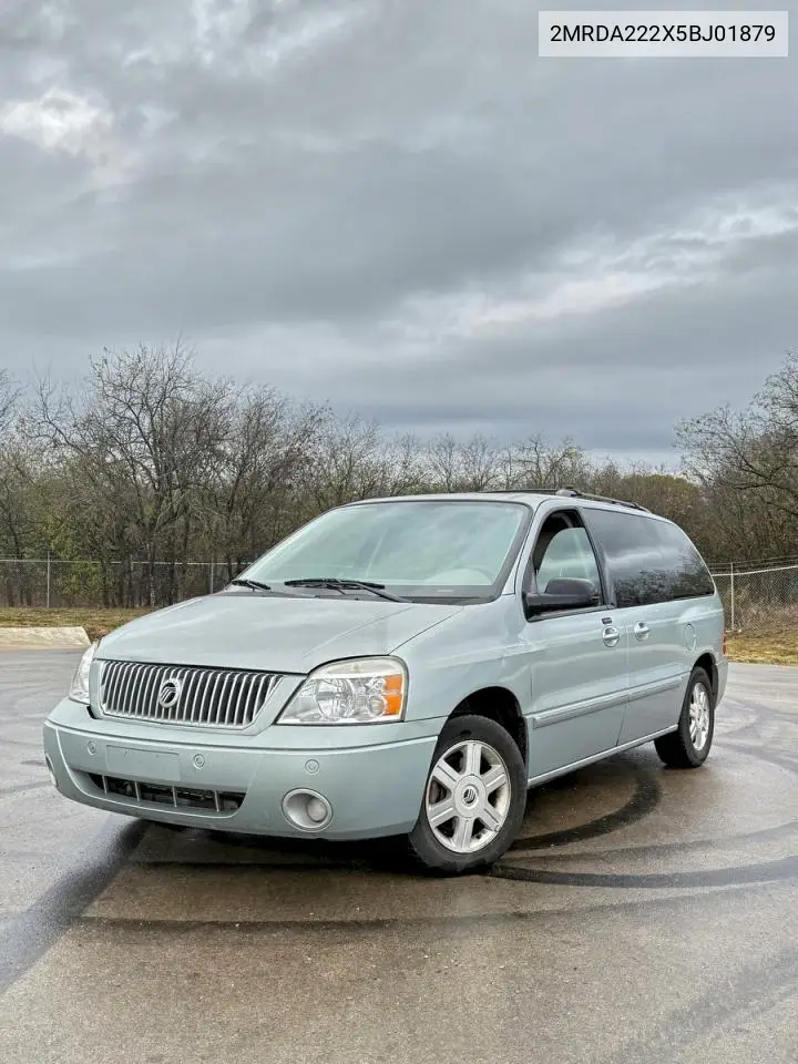 2MRDA222X5BJ01879 2005 Mercury Monterey Luxury