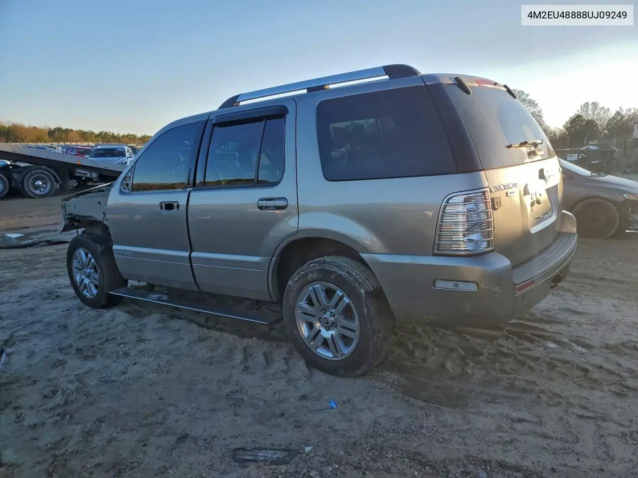 4M2EU48888UJ09249 2008 Mercury Mountaineer Premier