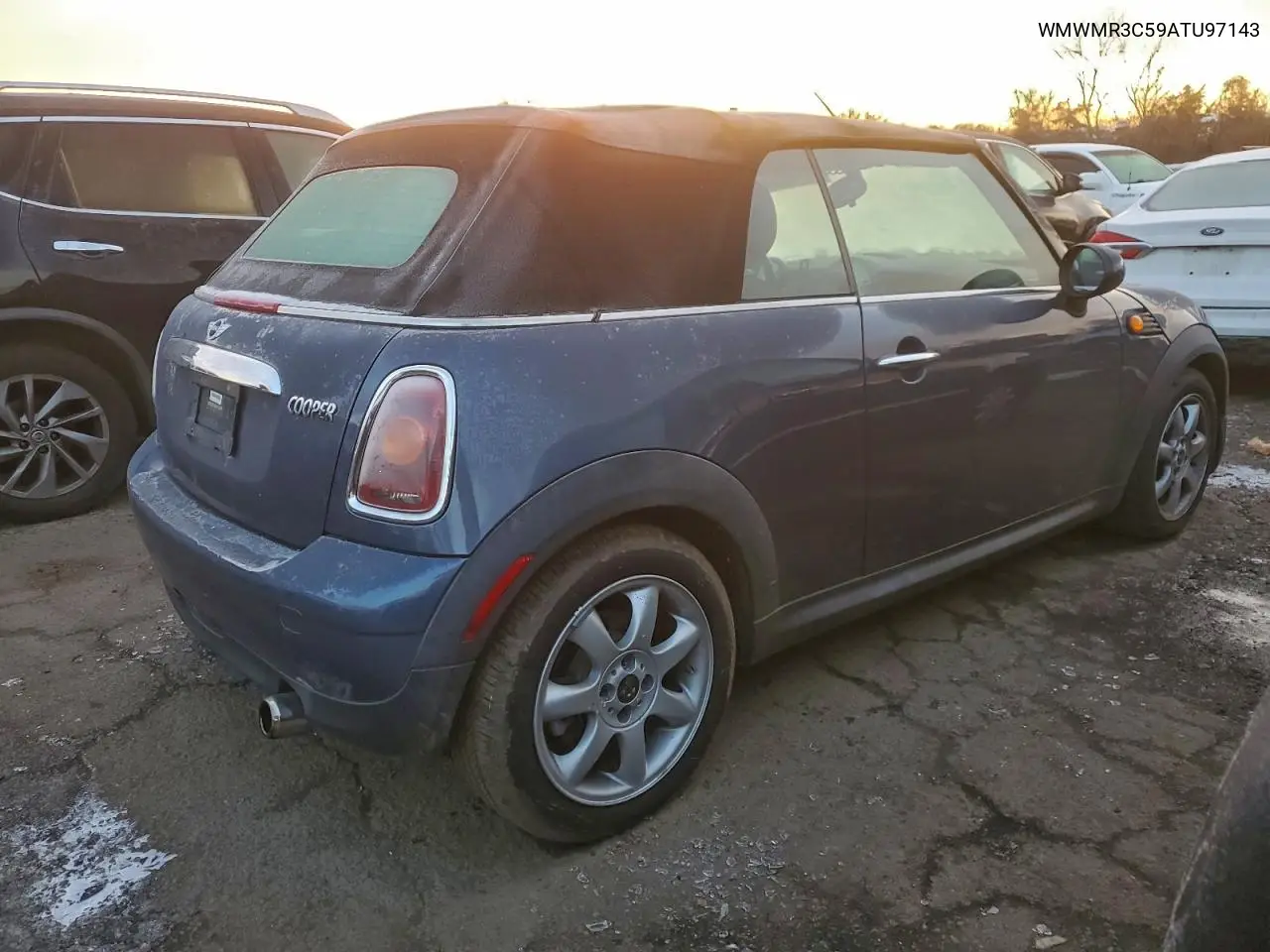 WMWMR3C59ATU97143 2010 Mini Cooper