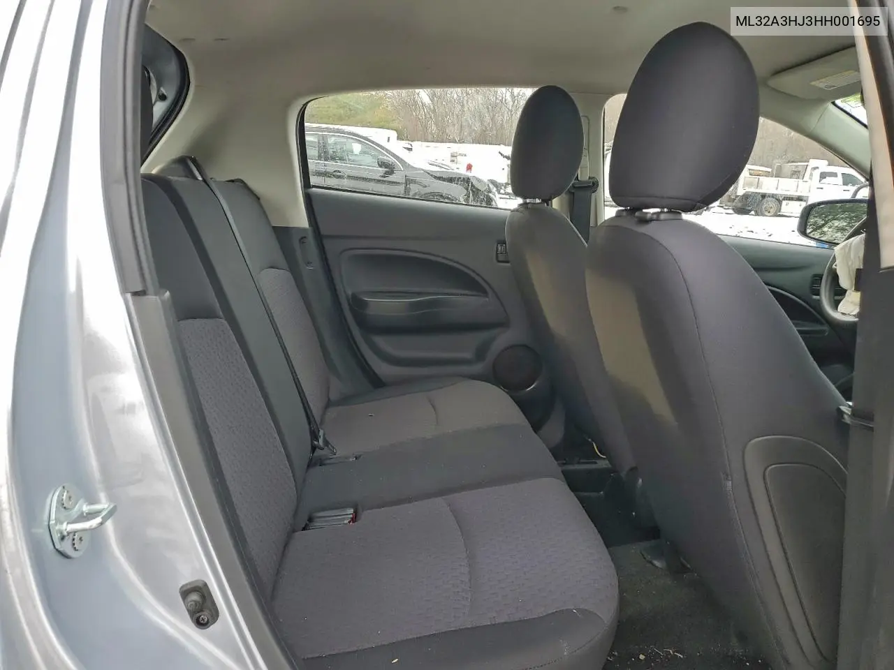 ML32A3HJ3HH001695 2017 Mitsubishi Mirage Es