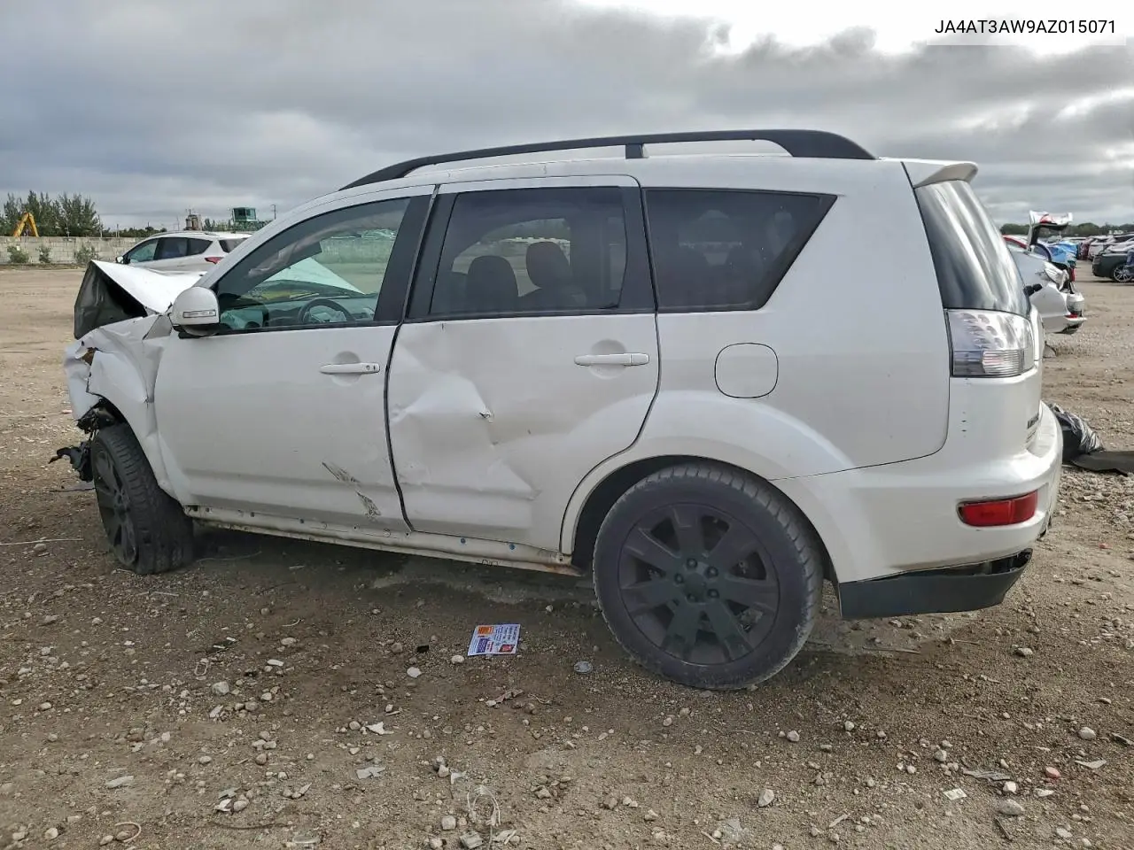 JA4AT3AW9AZ015071 2010 Mitsubishi Outlander Se