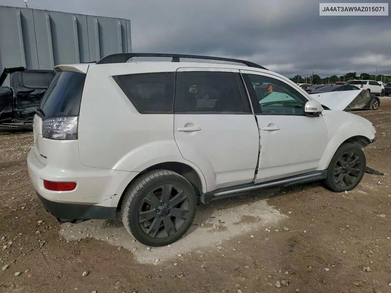 JA4AT3AW9AZ015071 2010 Mitsubishi Outlander Se
