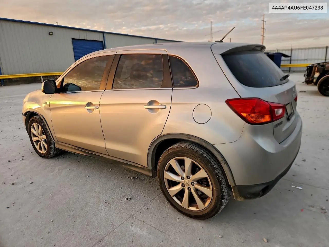 4A4AP4AU6FE047238 2015 Mitsubishi Outlander Sport Se