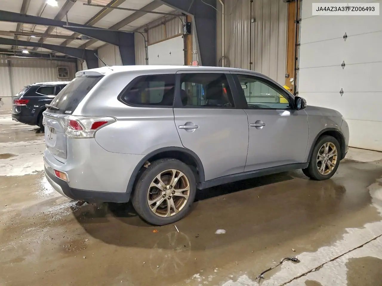 JA4AZ3A37FZ006493 2015 Mitsubishi Outlander Se