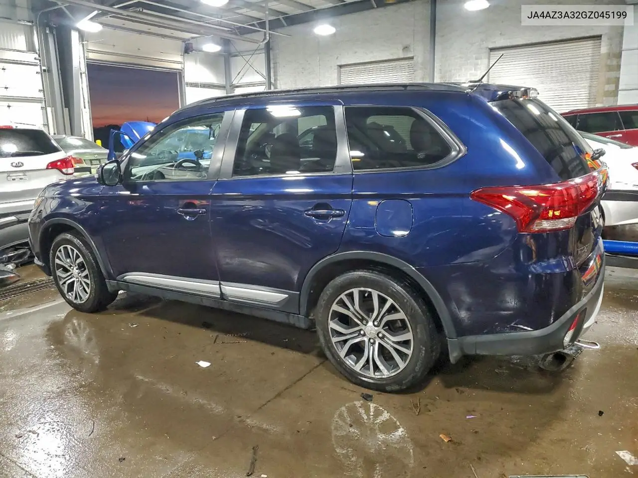 JA4AZ3A32GZ045199 2016 Mitsubishi Outlander Se