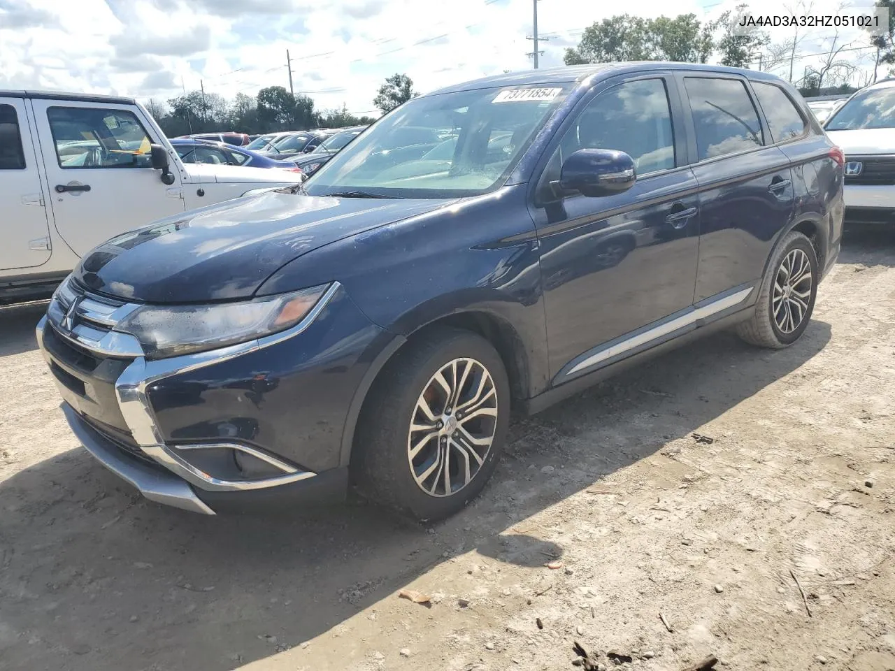 JA4AD3A32HZ051021 2017 Mitsubishi Outlander Se