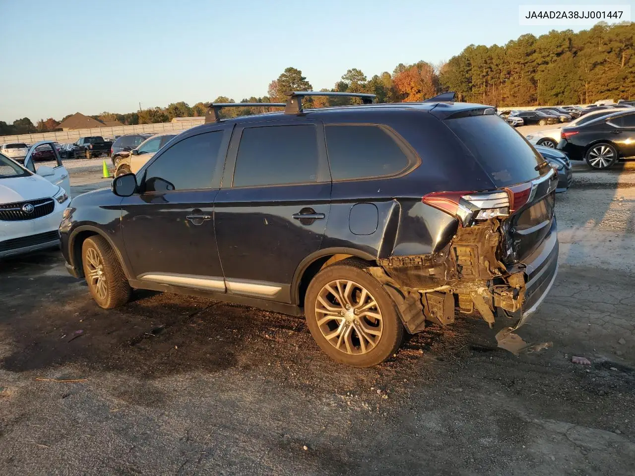 JA4AD2A38JJ001447 2018 Mitsubishi Outlander Es