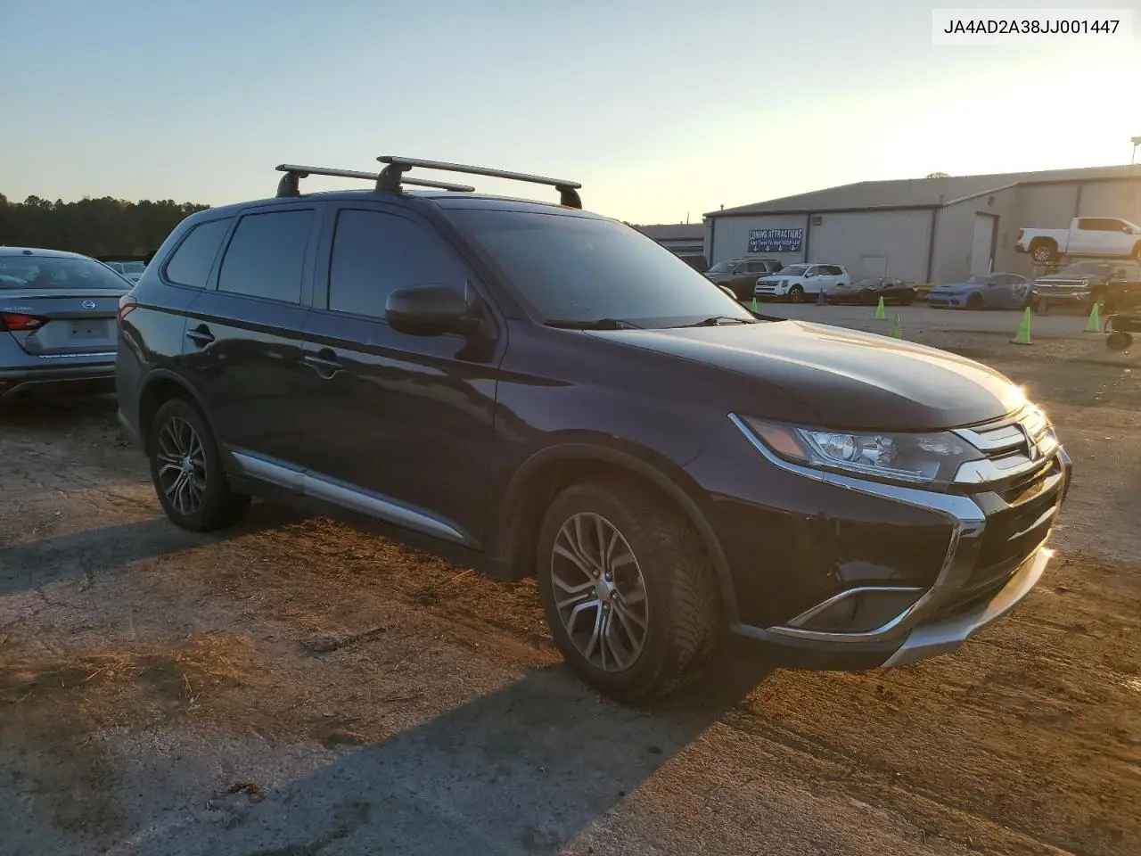 JA4AD2A38JJ001447 2018 Mitsubishi Outlander Es