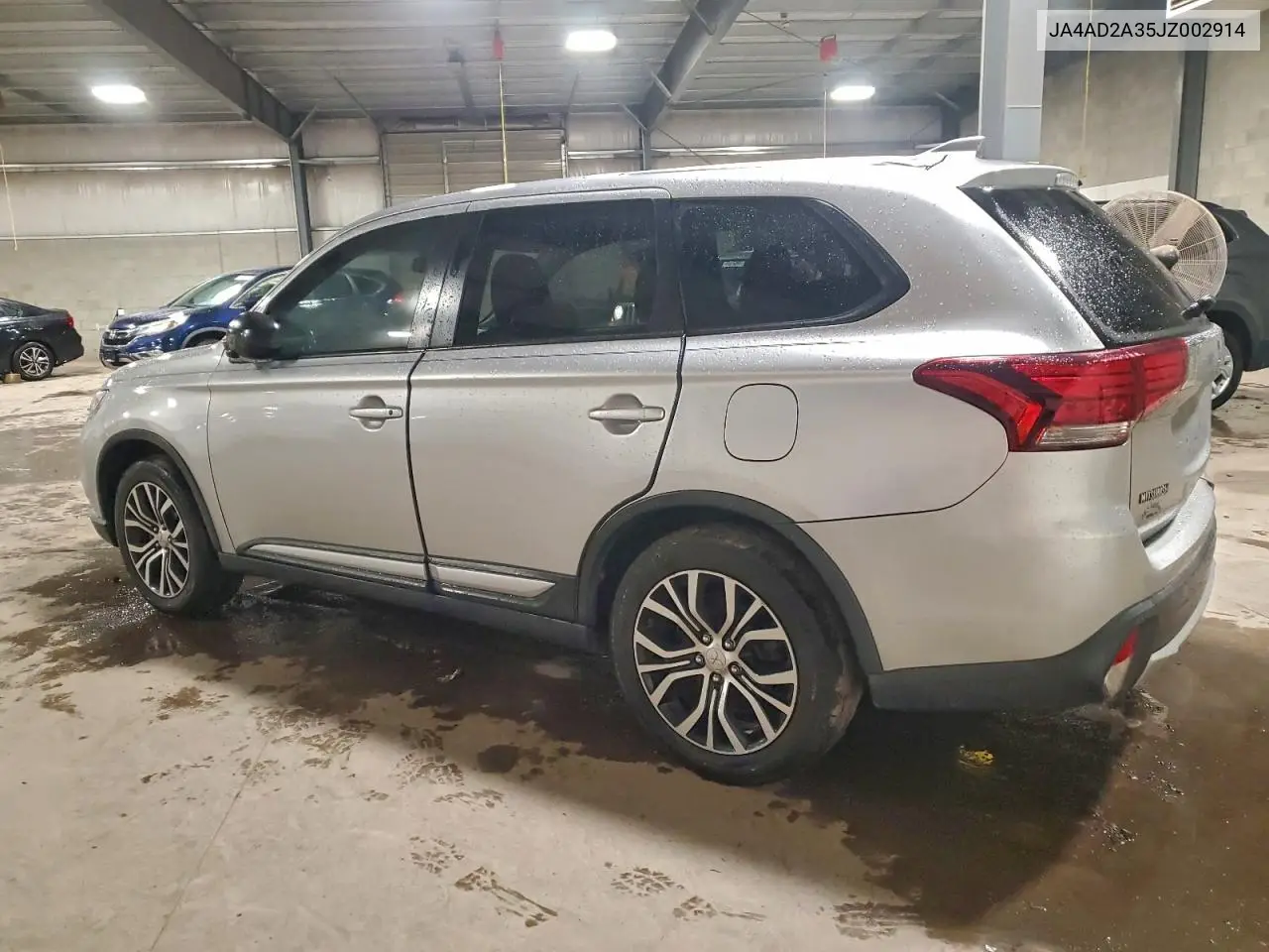 JA4AD2A35JZ002914 2018 Mitsubishi Outlander Es