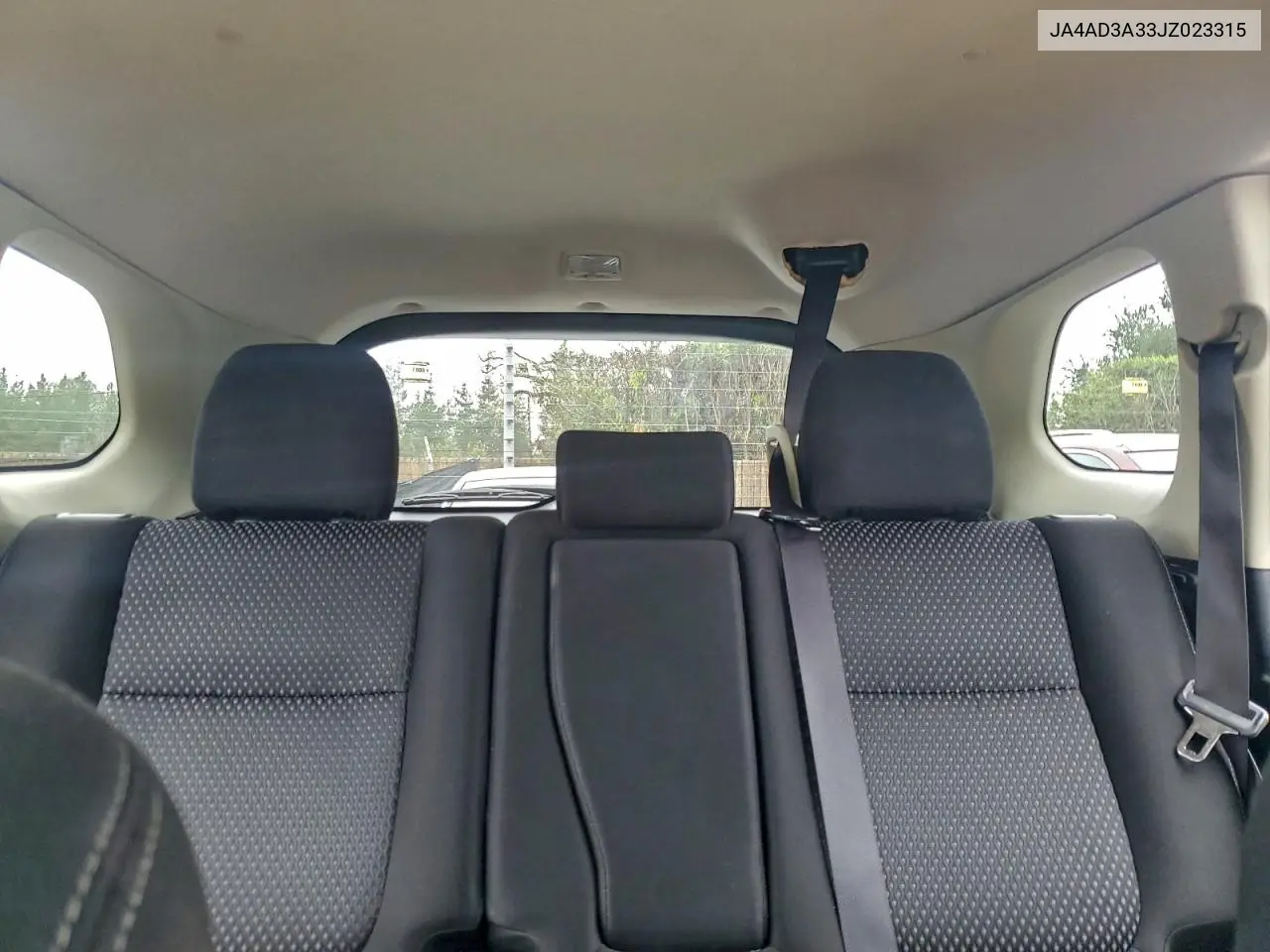 JA4AD3A33JZ023315 2018 Mitsubishi Outlander Se