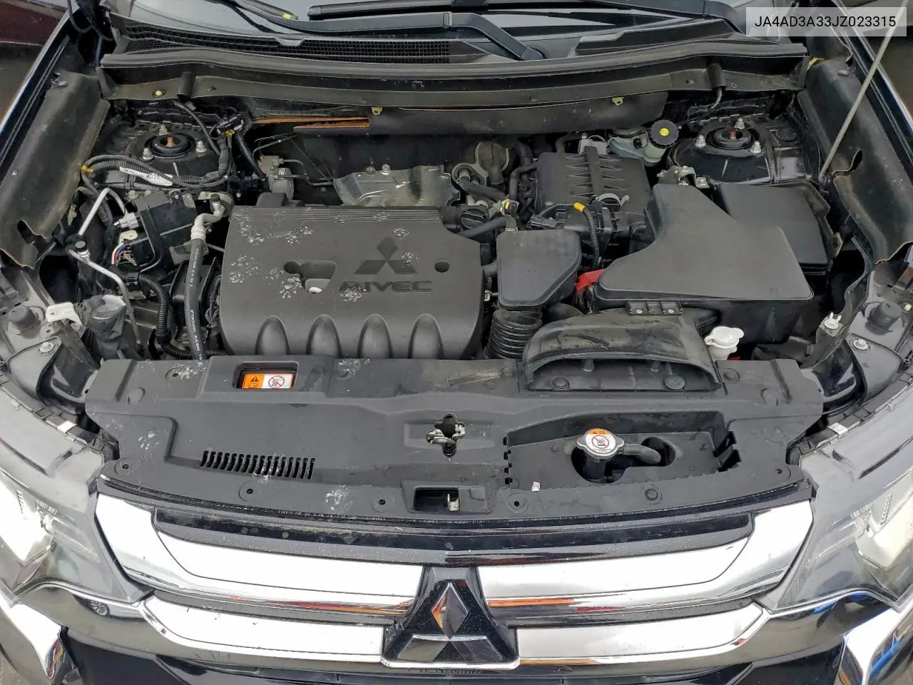 JA4AD3A33JZ023315 2018 Mitsubishi Outlander Se