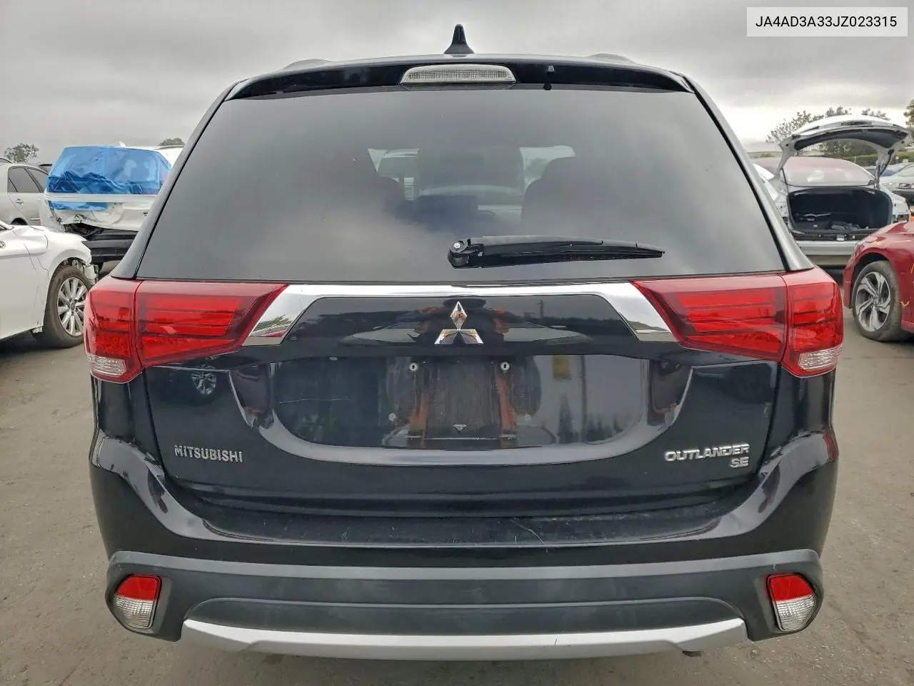 JA4AD3A33JZ023315 2018 Mitsubishi Outlander Se