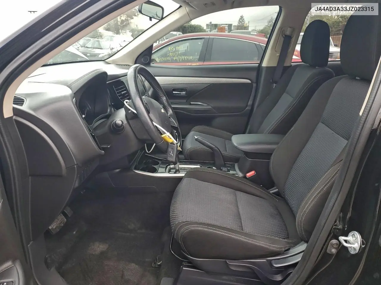 JA4AD3A33JZ023315 2018 Mitsubishi Outlander Se