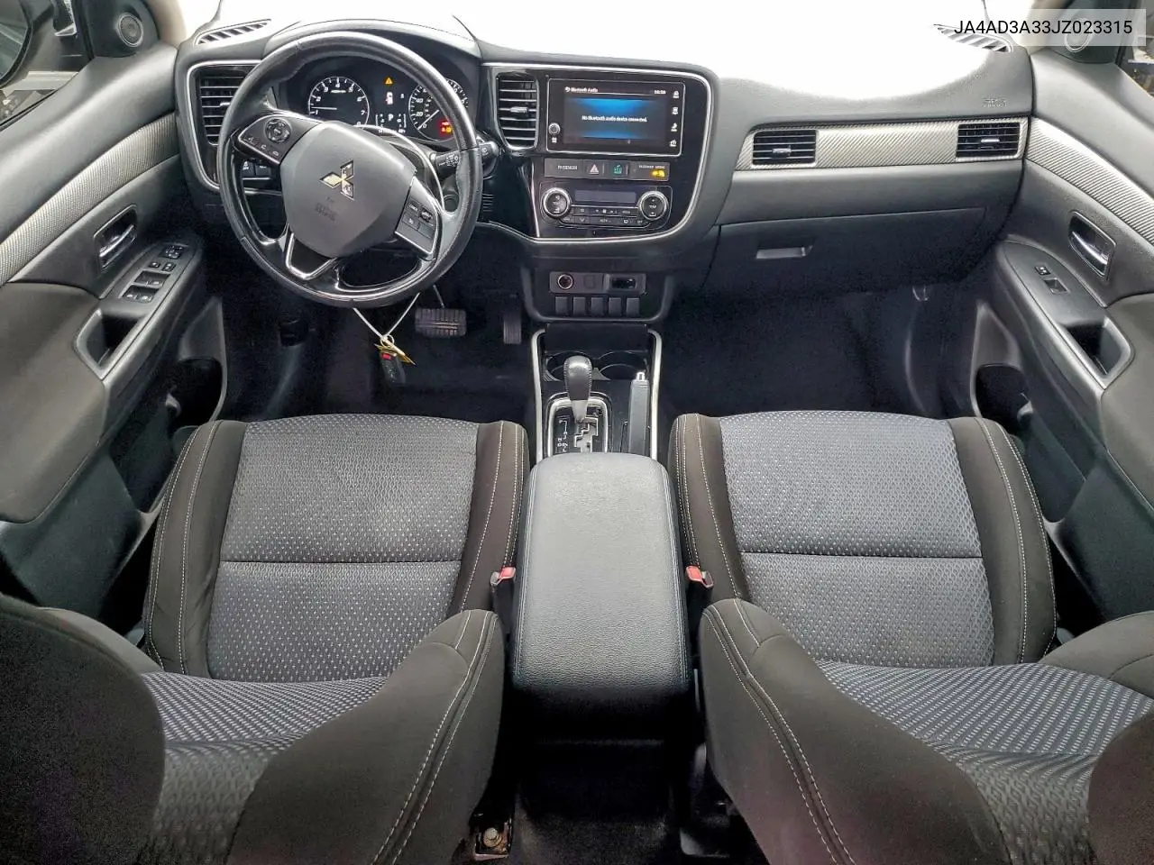 JA4AD3A33JZ023315 2018 Mitsubishi Outlander Se