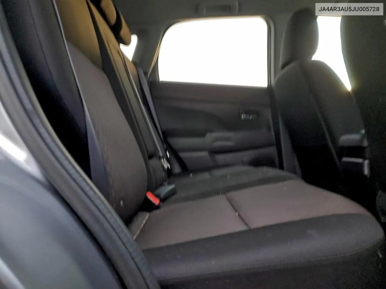 JA4AR3AU5JU005728 2018 Mitsubishi Outlander Sport Es