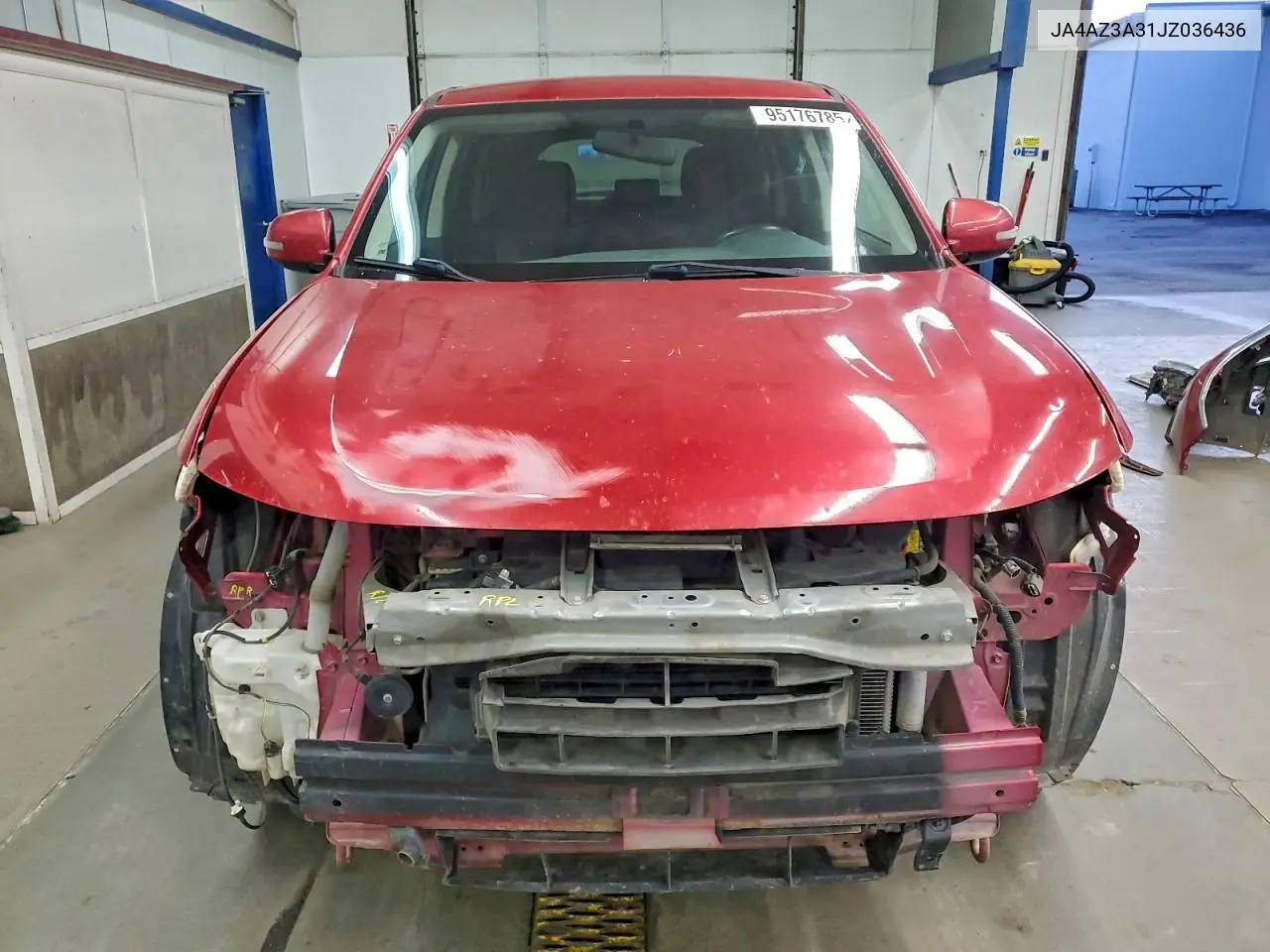 JA4AZ3A31JZ036436 2018 Mitsubishi Outlander Se