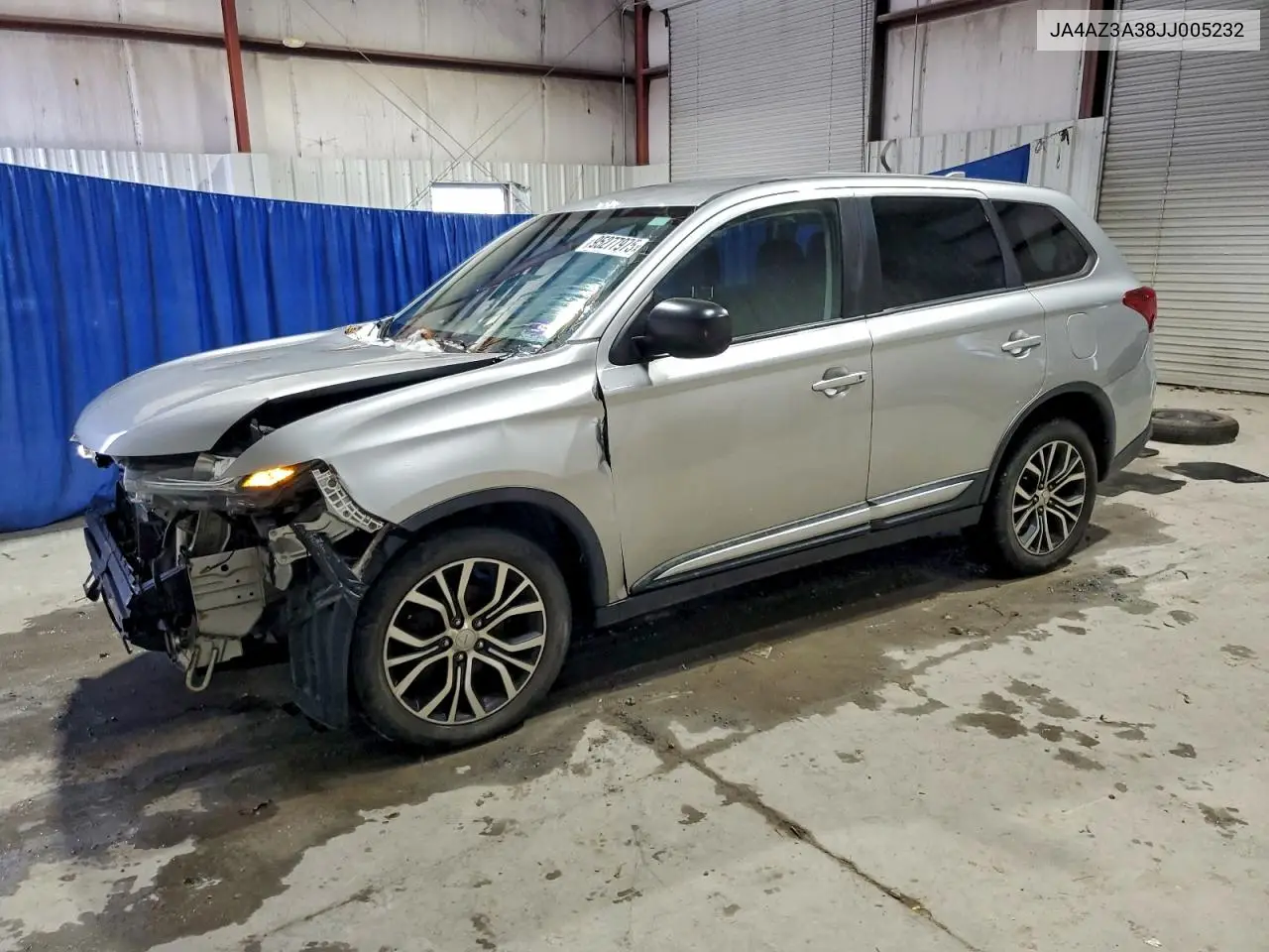 JA4AZ3A38JJ005232 2018 Mitsubishi Outlander Se