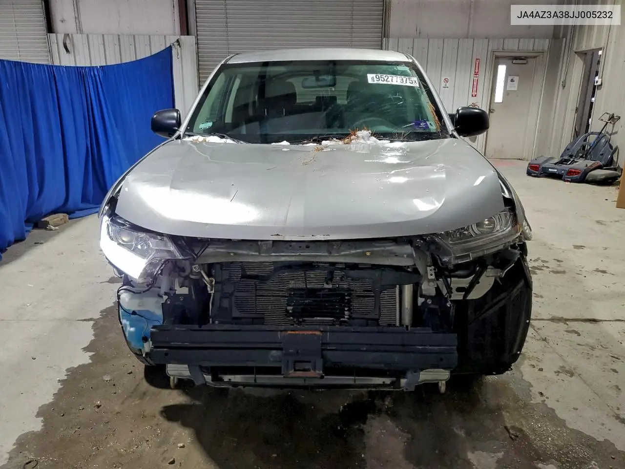 JA4AZ3A38JJ005232 2018 Mitsubishi Outlander Se