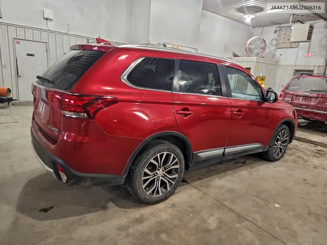 JA4AZ3A36JZ006316 2018 Mitsubishi Outlander Se