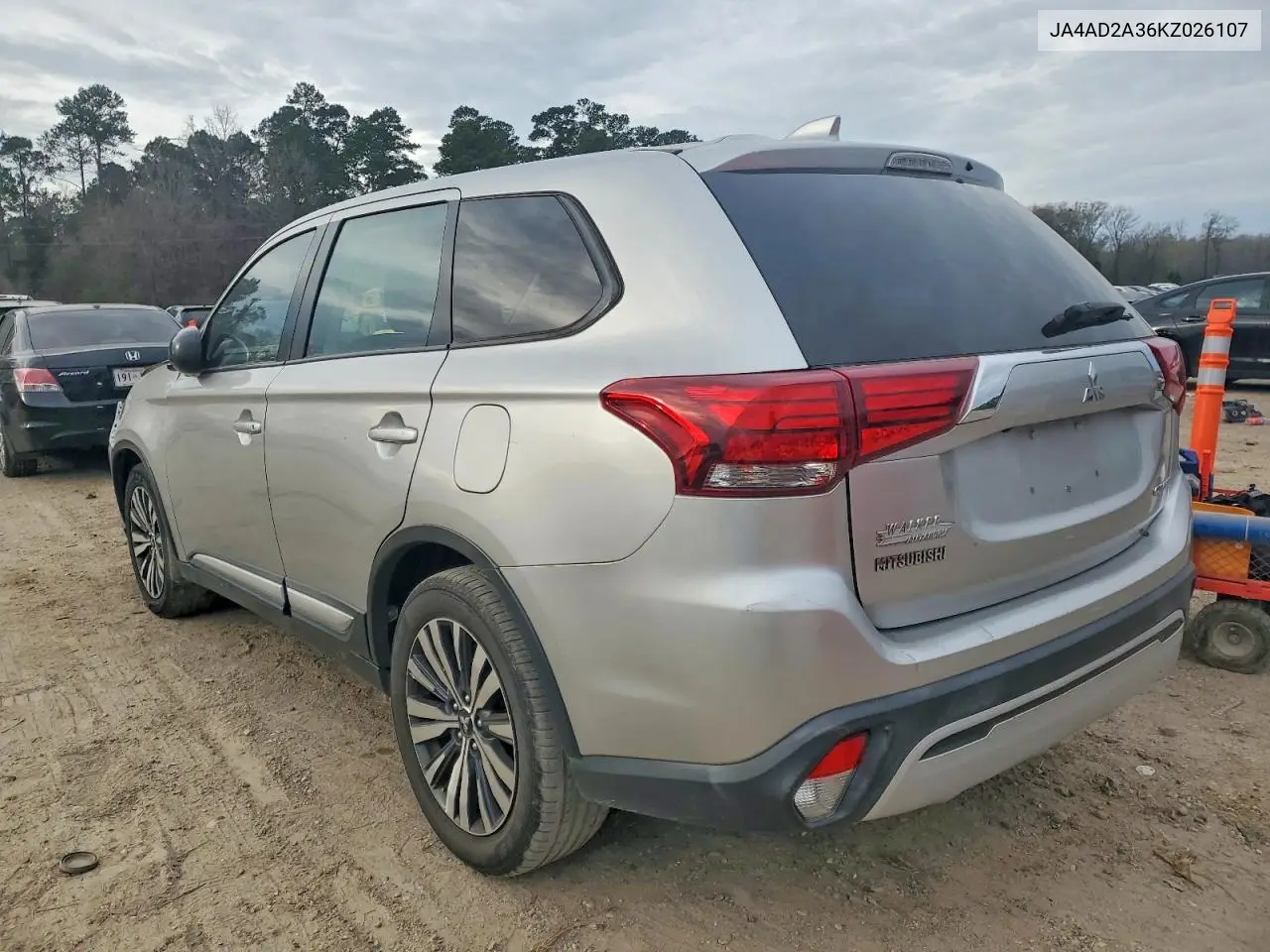 JA4AD2A36KZ026107 2019 Mitsubishi Outlander Es