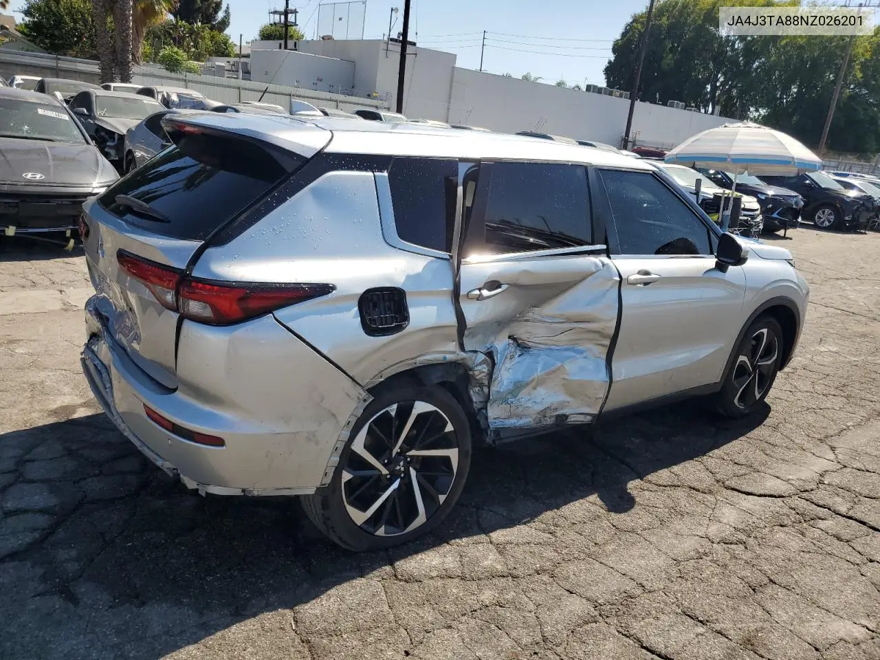JA4J3TA88NZ026201 2022 Mitsubishi Outlander Es