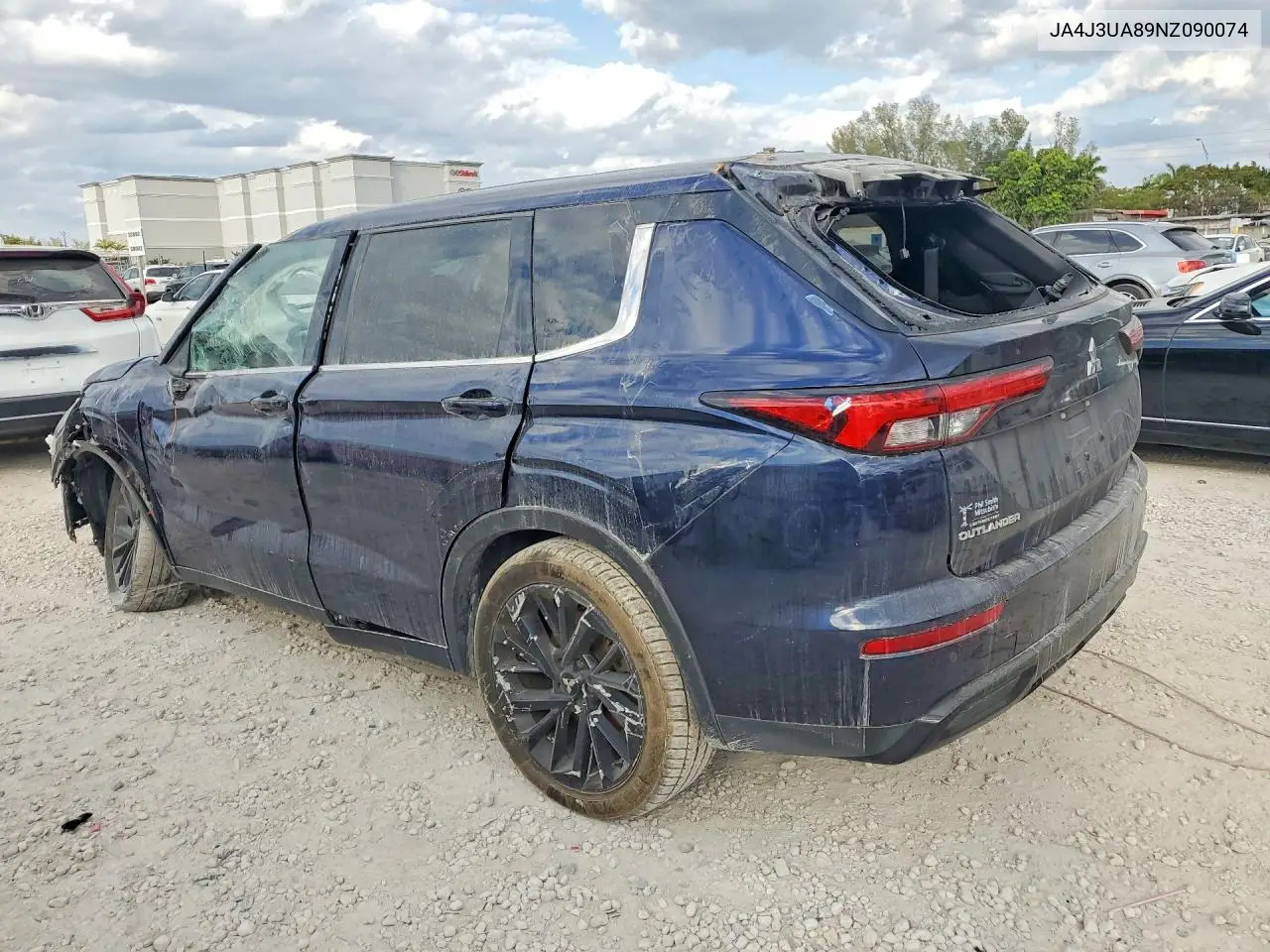 JA4J3UA89NZ090074 2022 Mitsubishi Outlander Se