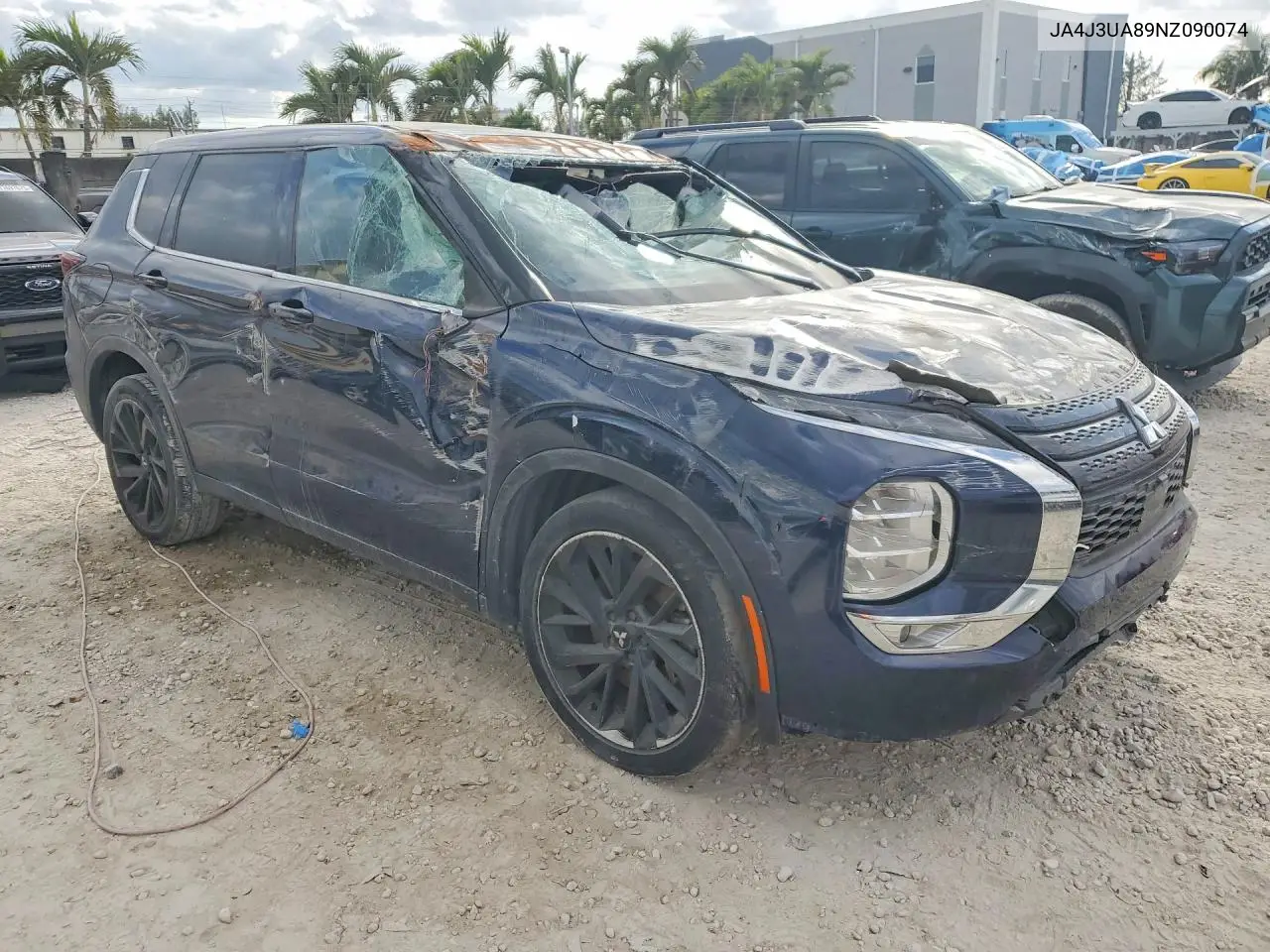 JA4J3UA89NZ090074 2022 Mitsubishi Outlander Se