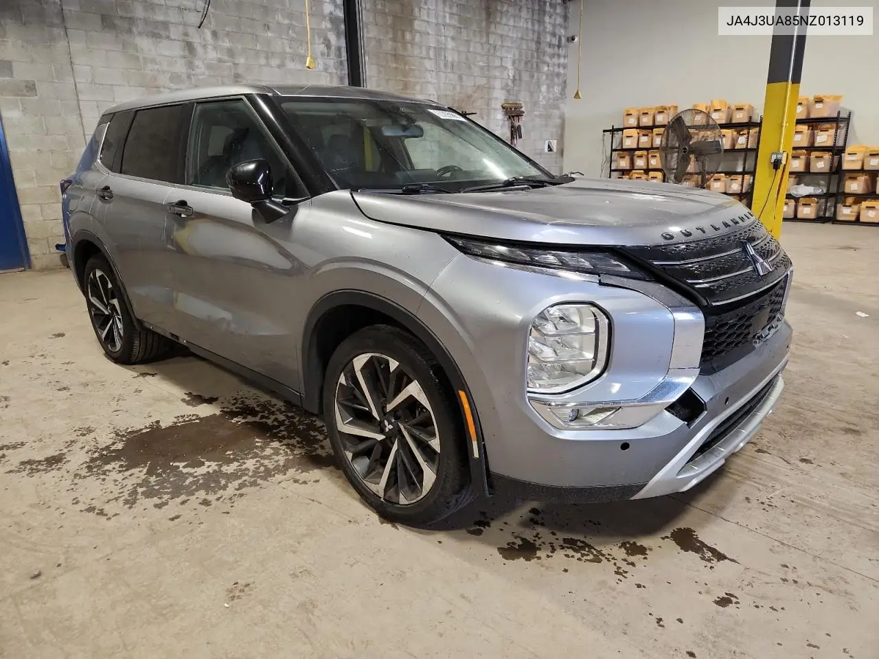 JA4J3UA85NZ013119 2022 Mitsubishi Outlander Se