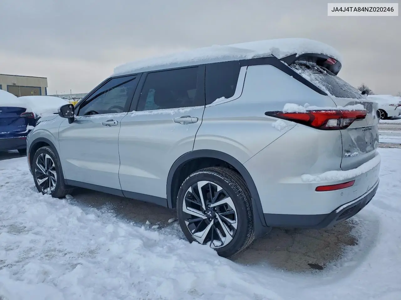 JA4J4TA84NZ020246 2022 Mitsubishi Outlander Es