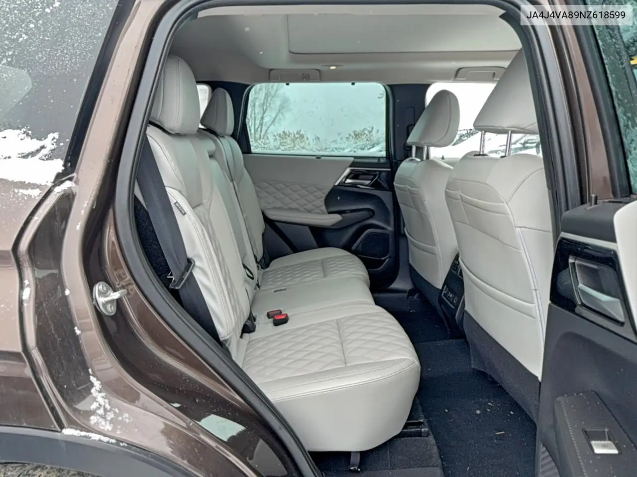 JA4J4VA89NZ618599 2022 Mitsubishi Outlander Sel