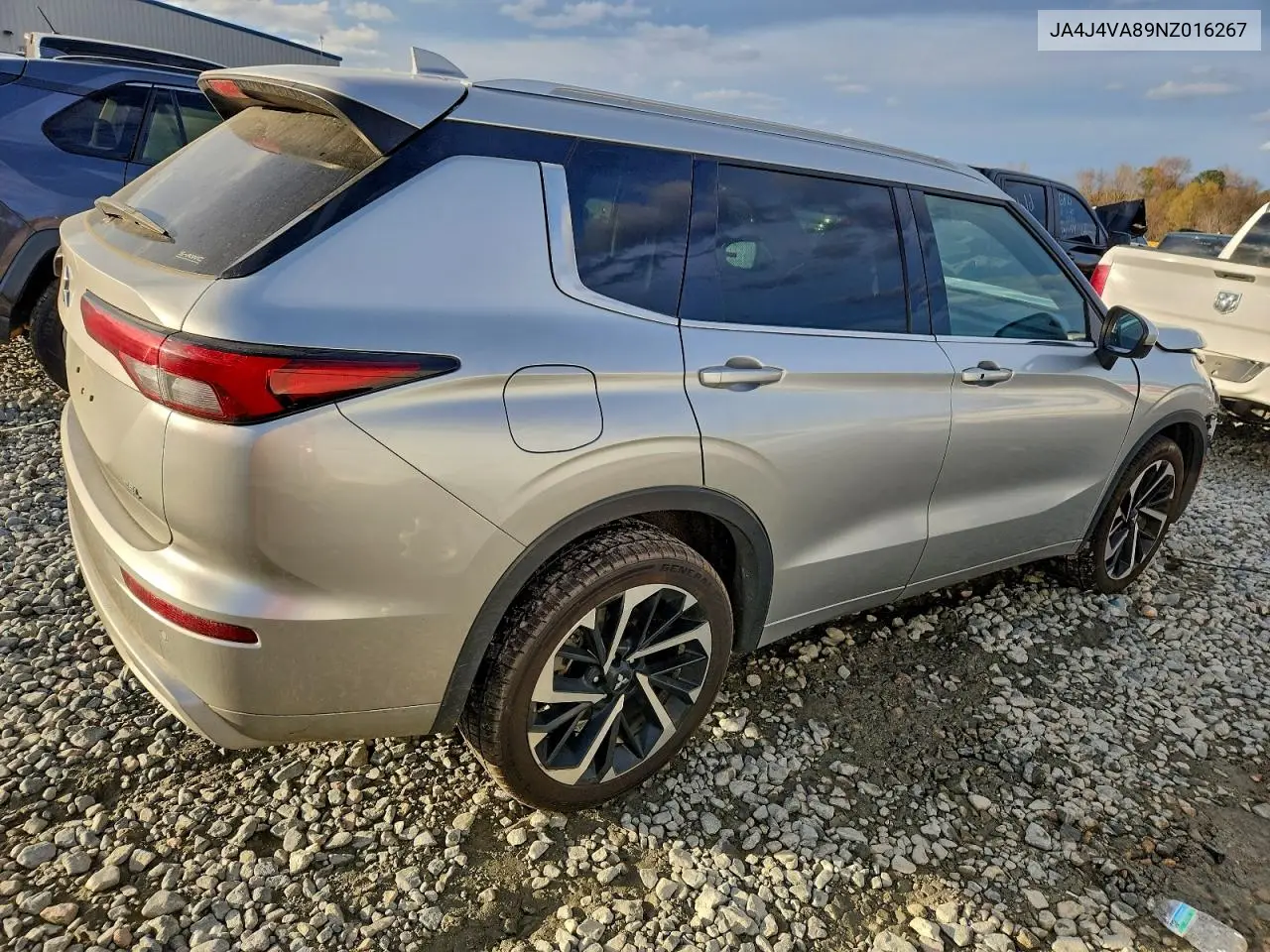 JA4J4VA89NZ016267 2022 Mitsubishi Outlander Sel