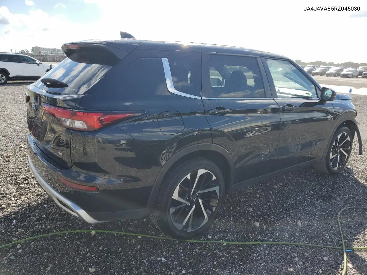 JA4J4VA85RZ045030 2024 Mitsubishi Outlander Se