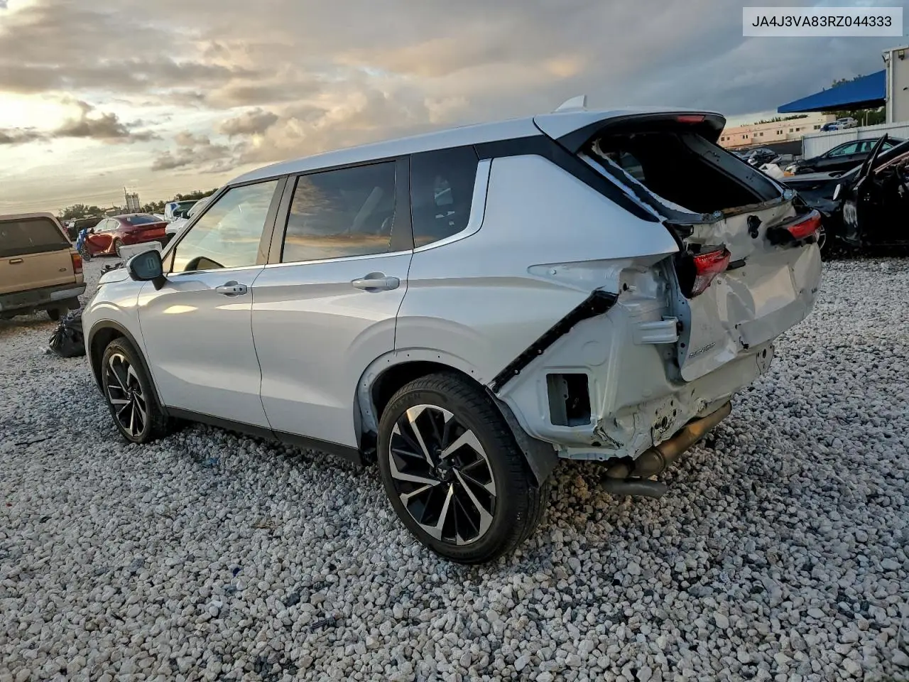 JA4J3VA83RZ044333 2024 Mitsubishi Outlander Se