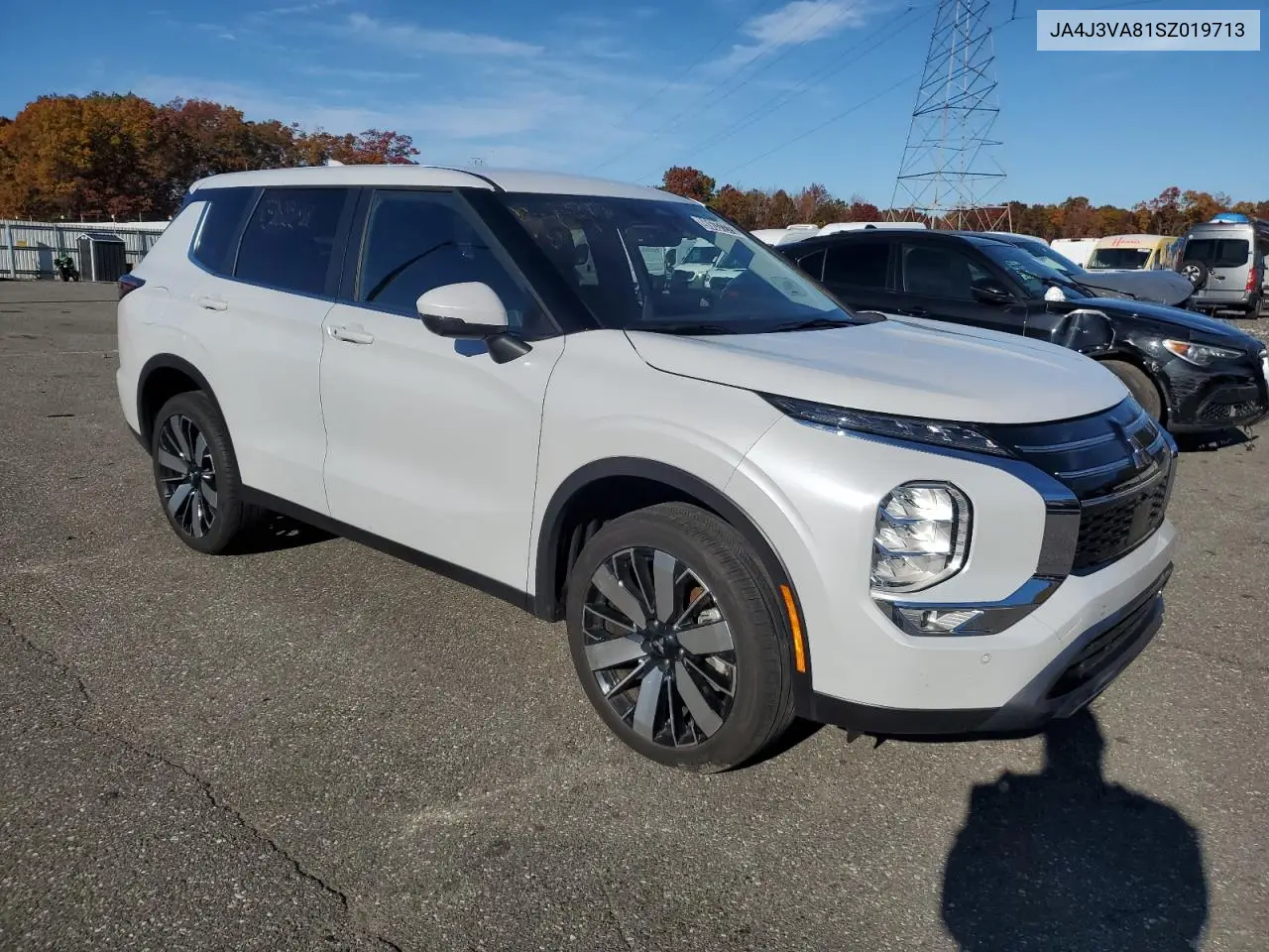 JA4J3VA81SZ019713 2025 Mitsubishi Outlander Se