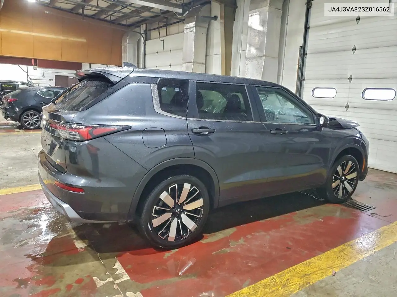JA4J3VA82SZ016562 2025 Mitsubishi Outlander Se