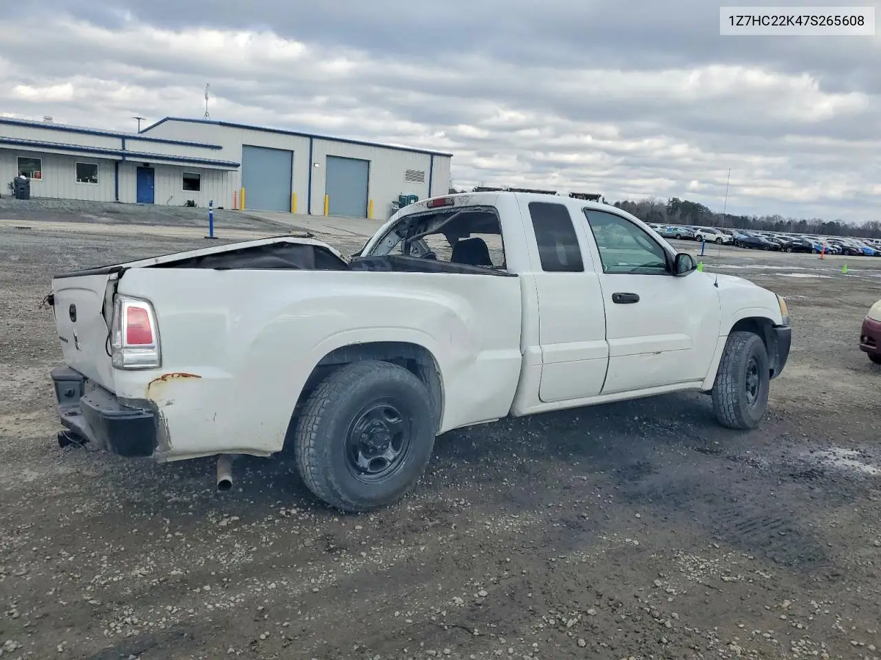 2007 Mitsubishi Raider Ls VIN: 1Z7HC22K47S265608 Lot: 73946875