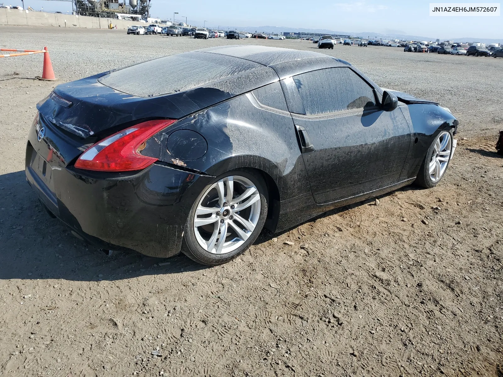 JN1AZ4EH6JM572607 2018 Nissan 370Z Base