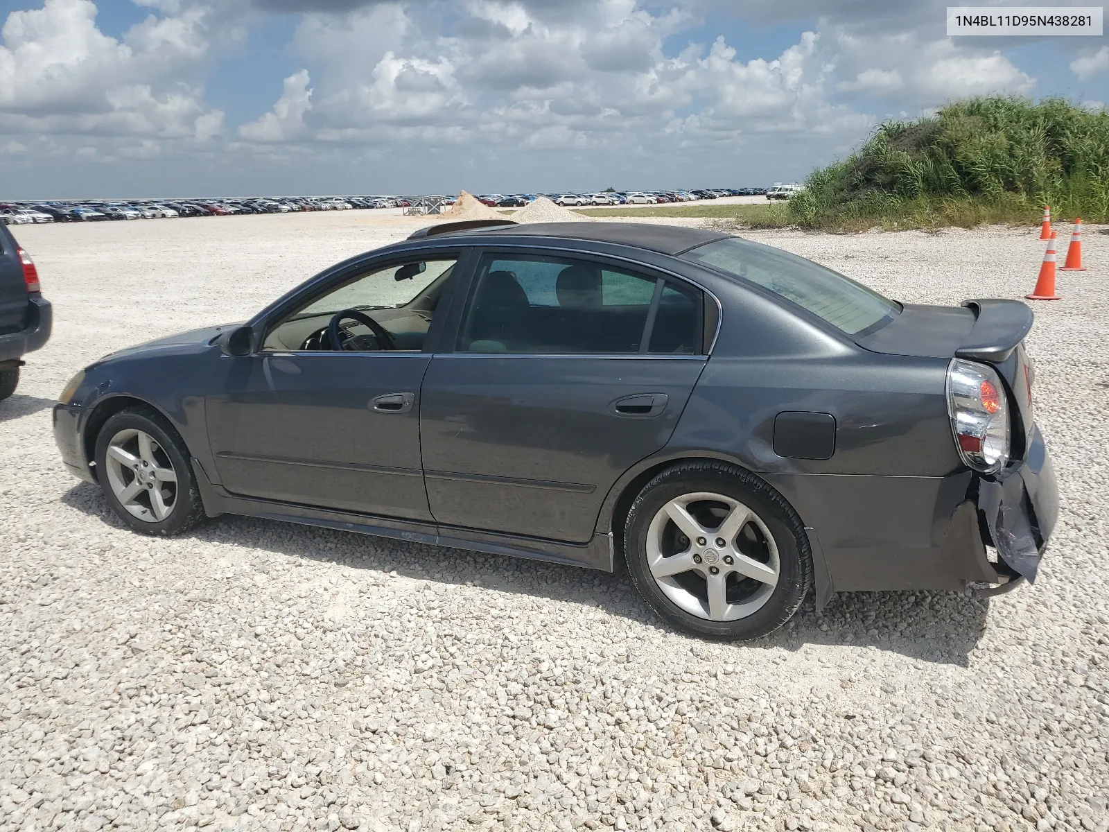 2005 Nissan Altima Se VIN: 1N4BL11D95N438281 Lot: 62535124