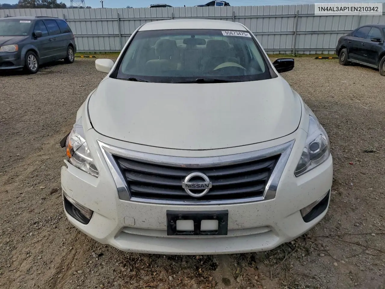 1N4AL3AP1EN210342 2014 Nissan Altima 2.5