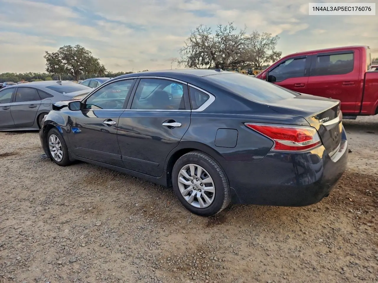 1N4AL3AP5EC176076 2014 Nissan Altima 2.5