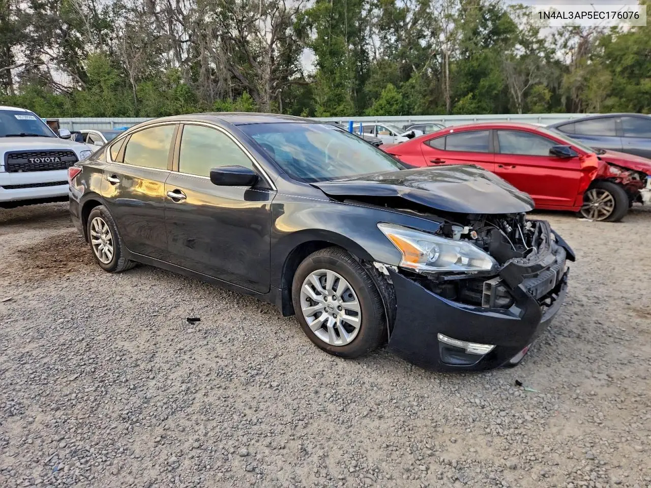 1N4AL3AP5EC176076 2014 Nissan Altima 2.5