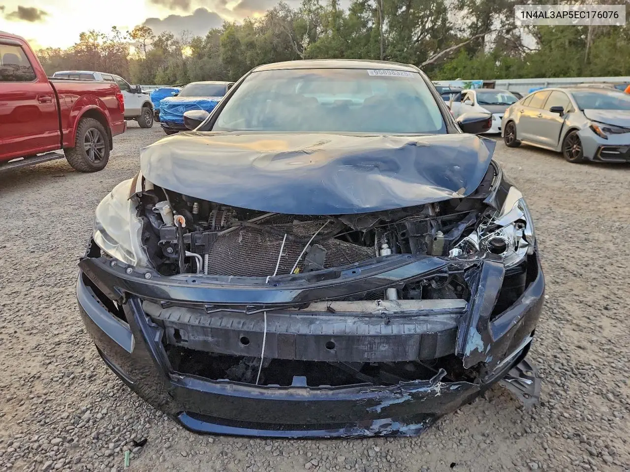 1N4AL3AP5EC176076 2014 Nissan Altima 2.5