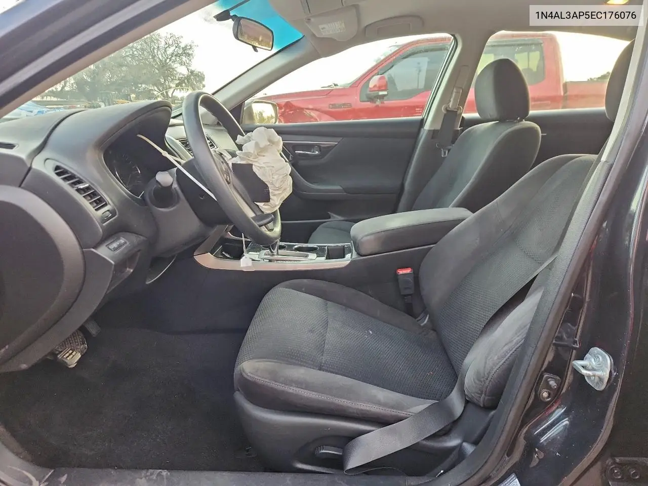 1N4AL3AP5EC176076 2014 Nissan Altima 2.5