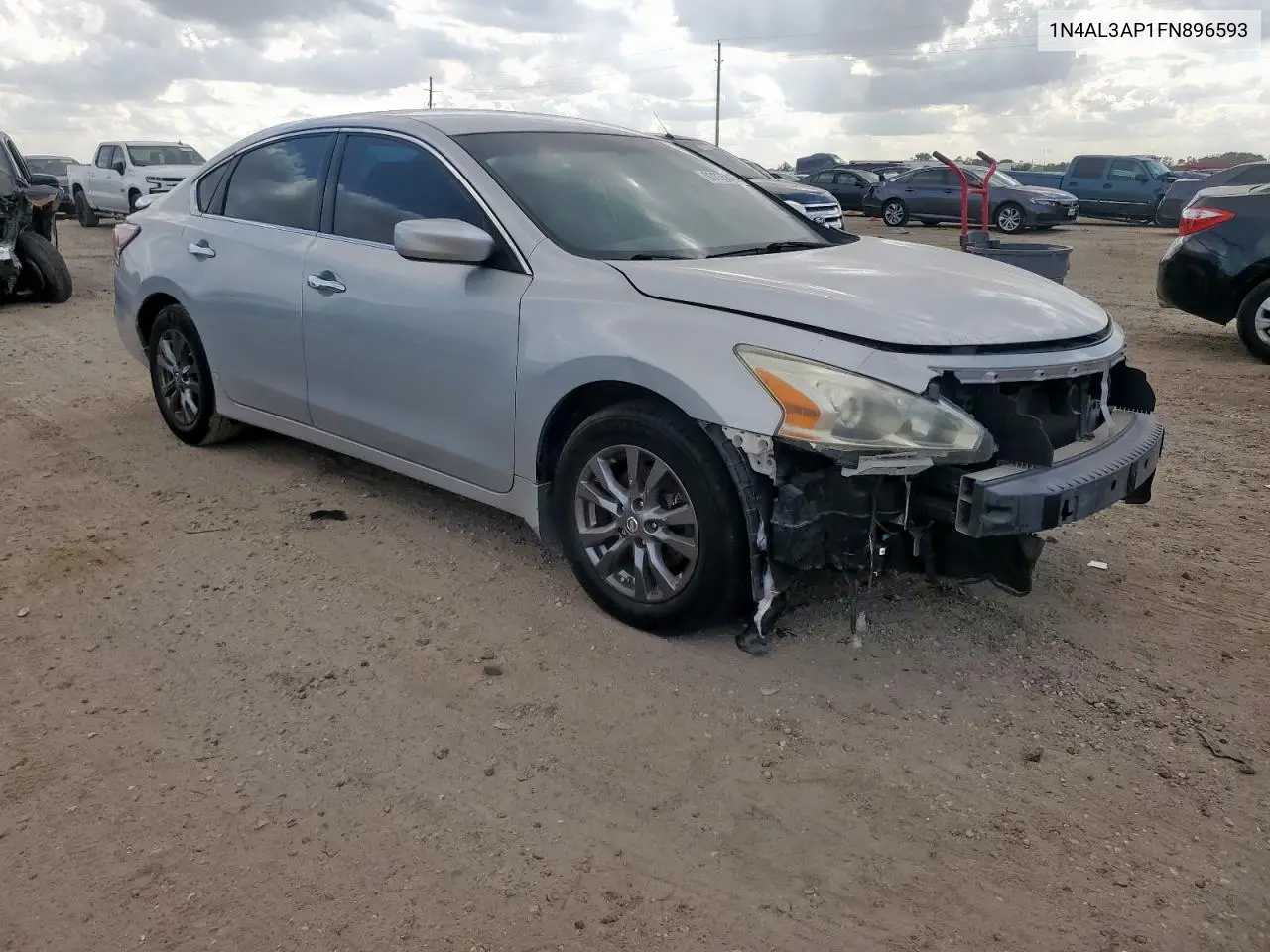 1N4AL3AP1FN896593 2015 Nissan Altima 2.5
